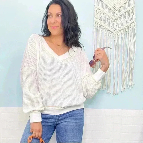 le miel Tops - Le Miel Womens L White Double V Waffle Knit Long Sleeve Oversize Crop Slouch Top